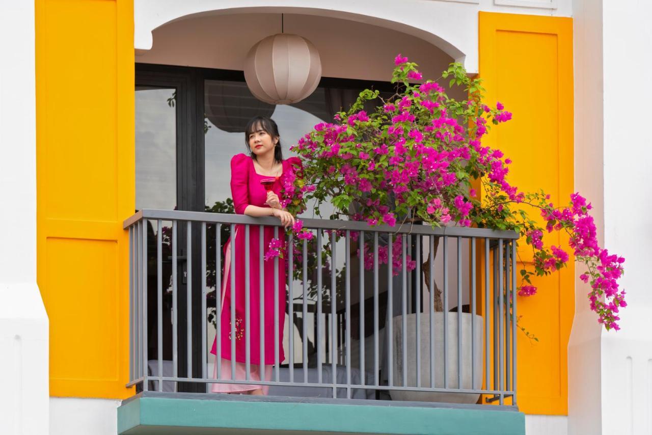 Son Hoi An Boutique Hotel & Spa 외부 사진 A balcony in Cartagena, Colombia