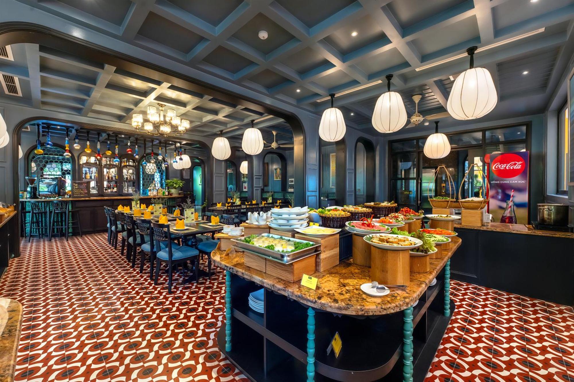 Son Hoi An Boutique Hotel & Spa 외부 사진 The interior of the restaurant