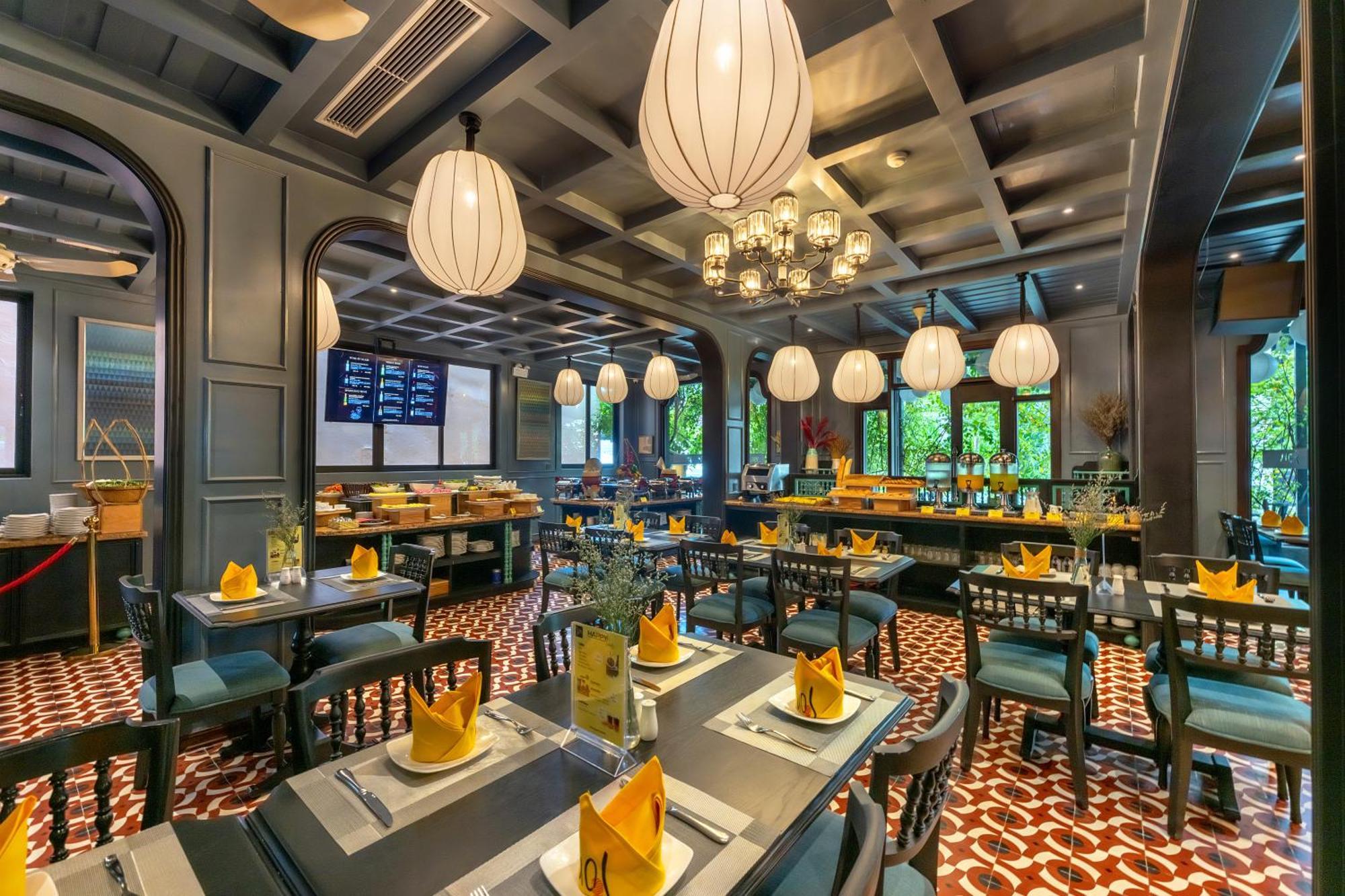 Son Hoi An Boutique Hotel & Spa 외부 사진 The interior of the restaurant