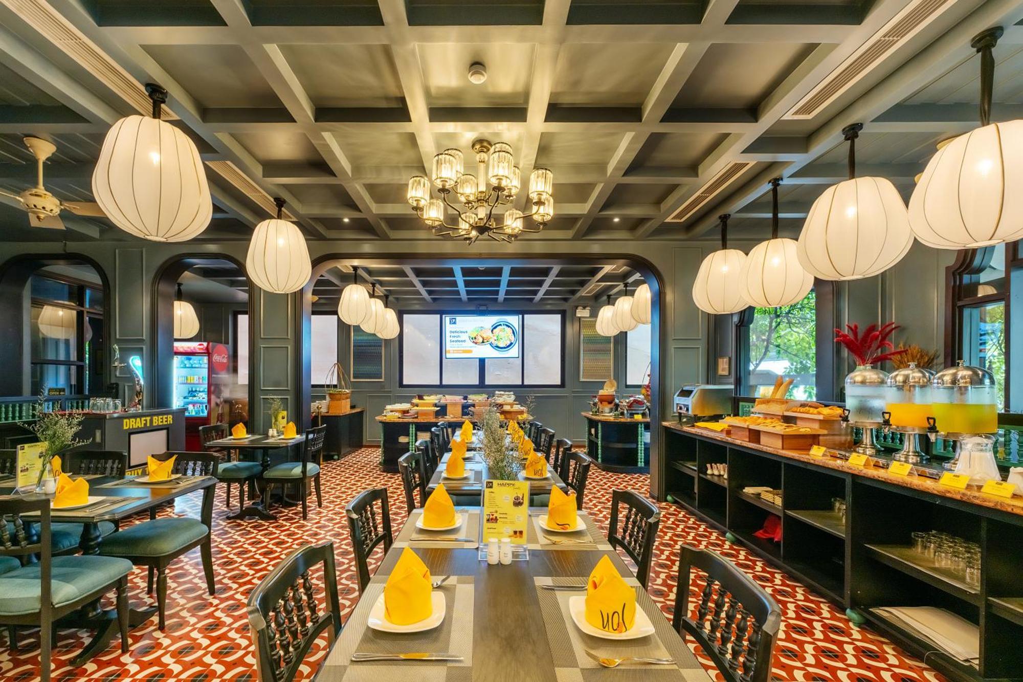 Son Hoi An Boutique Hotel & Spa 외부 사진 The interior of the restaurant