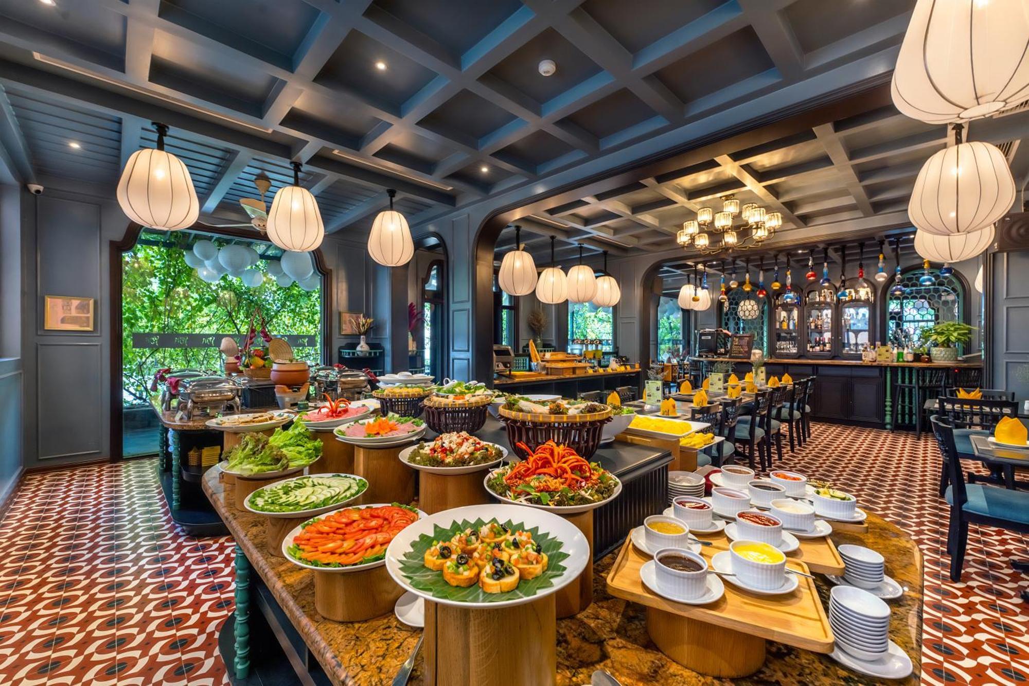 Son Hoi An Boutique Hotel & Spa 외부 사진 The Terrace