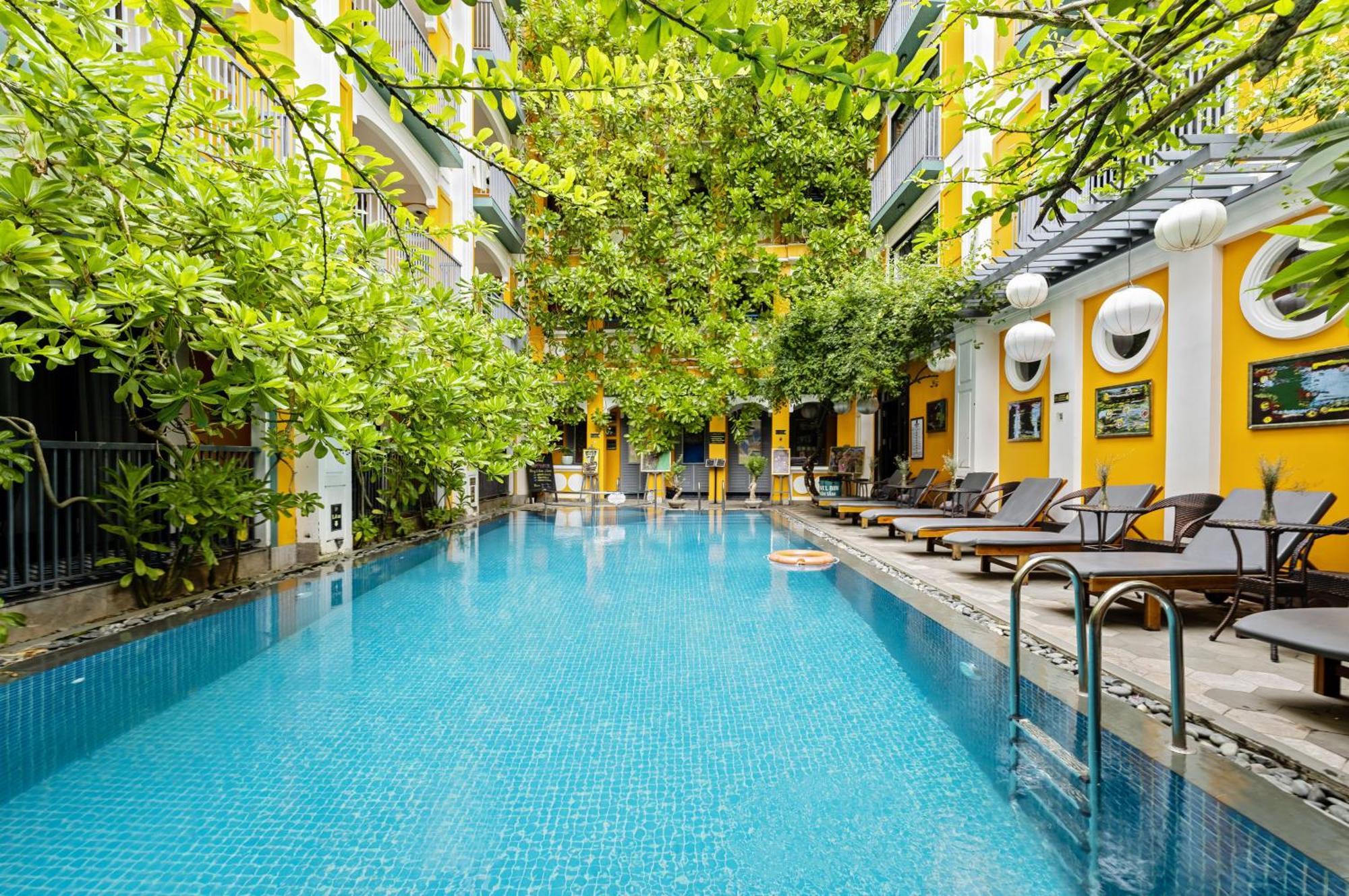 Son Hoi An Boutique Hotel & Spa 외부 사진 The swimming pool at the hotel